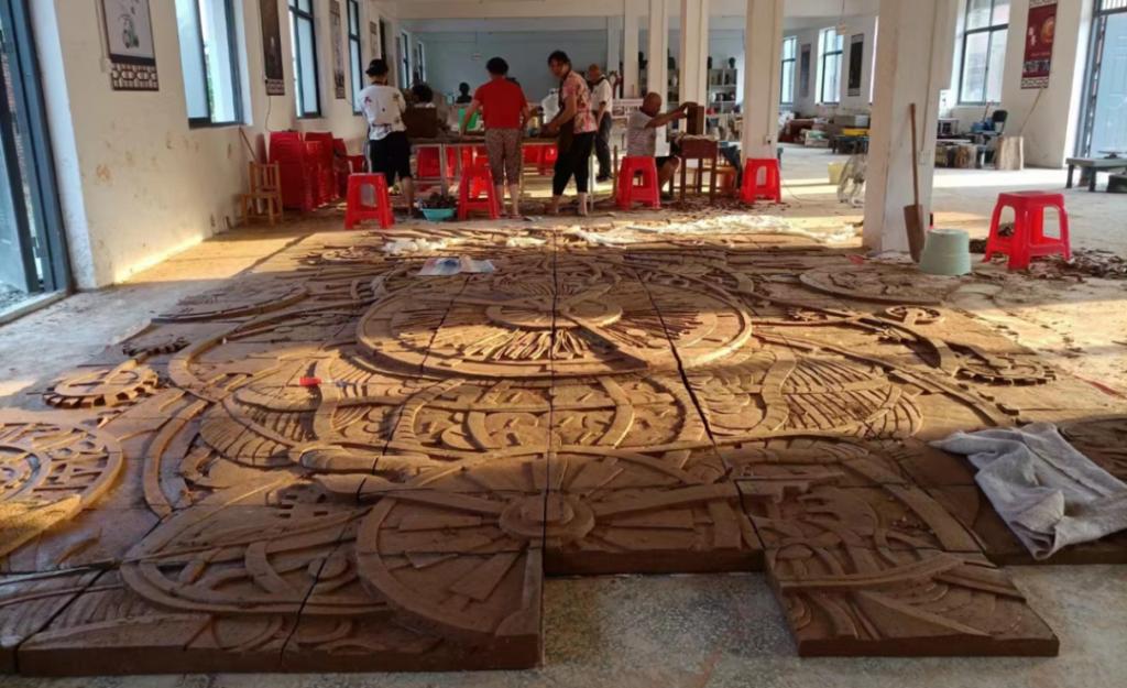 ufc竞猜平台 “塑陶说文” 陶艺工作室受江汉大学委托完成大型陶瓷壁画项目